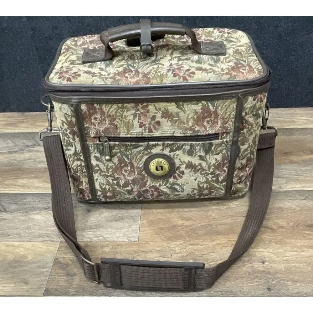 VINTAGE LEISURE LUGGAGE GREEN TAPESTRY FLORAL CARRYALL BAG